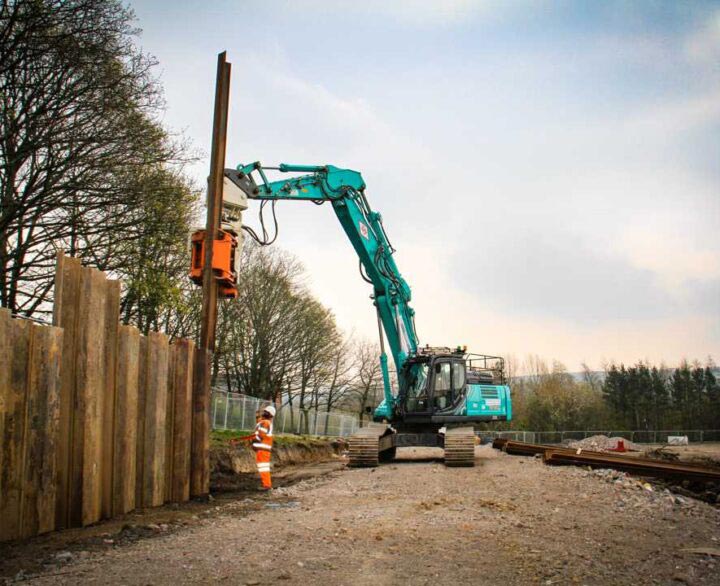 Versatile Kobelco powerhouse for AE Yates