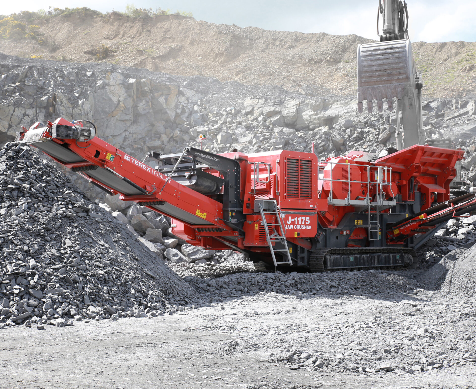 Finlay J-1175 Hybrid Jaw Crusher
