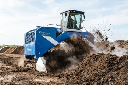 Cut composting cycle times with the BACKHUS A 75