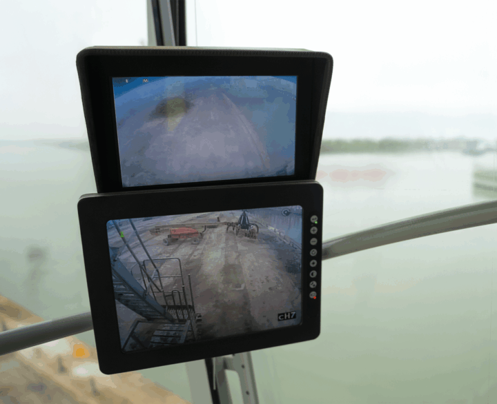 Sennebogen EQ G Balancer - Port Handlers