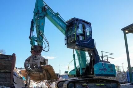 Kobelco Hybrid Excavator