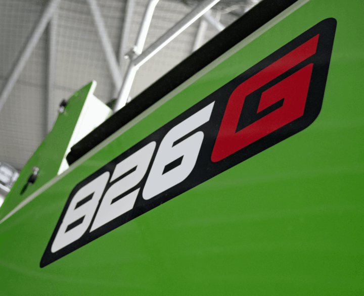 Sennebogen 826G - Scrap Handlers