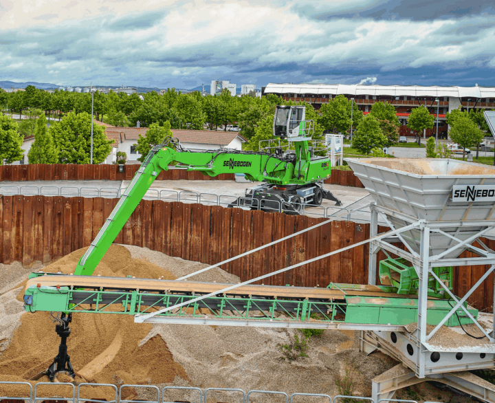 Sennebogen 835G - Port Handlers