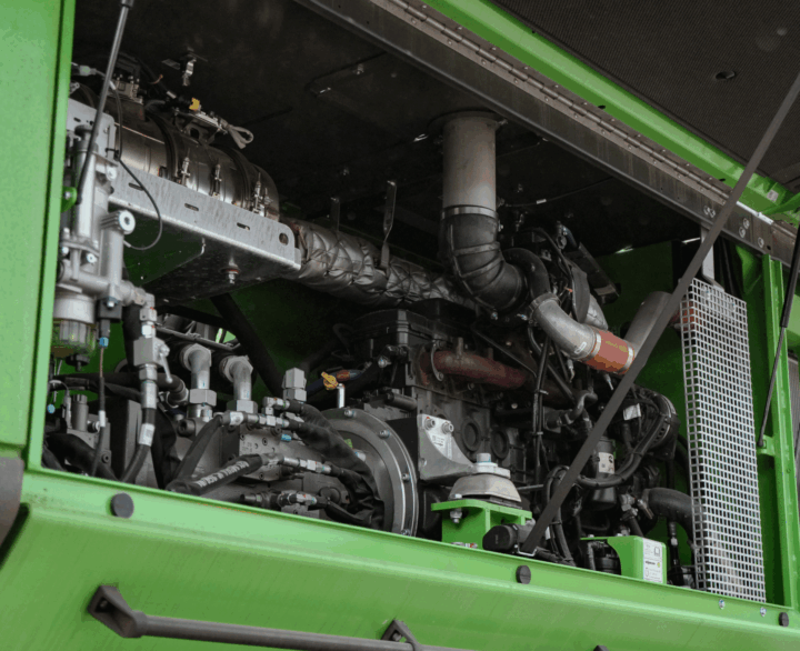 Sennebogen 835G - Scrap Handlers