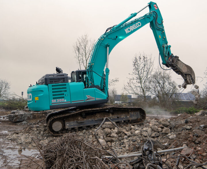 Kobelco SK300LC-11E - Crawler Excavators