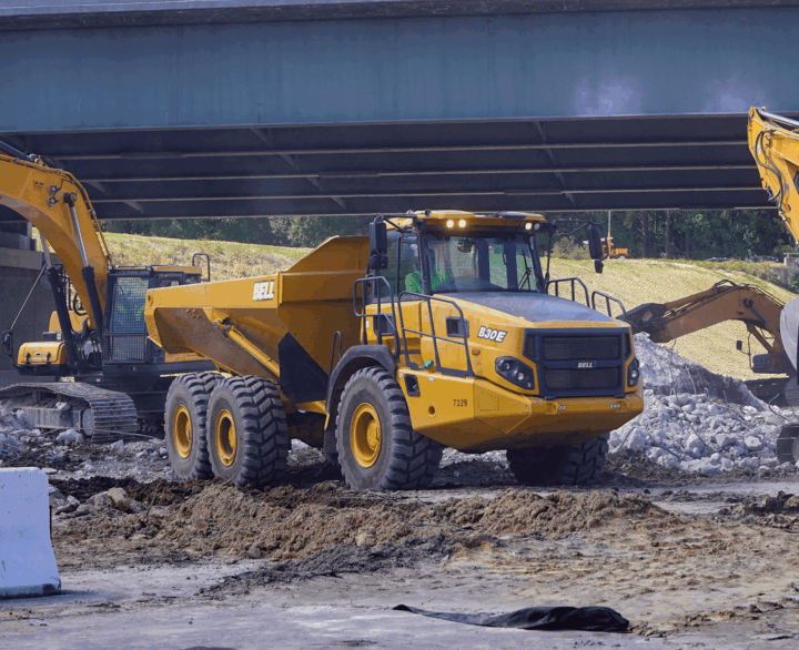 Bell B30E 6×6 - Articulated Dump Trucks