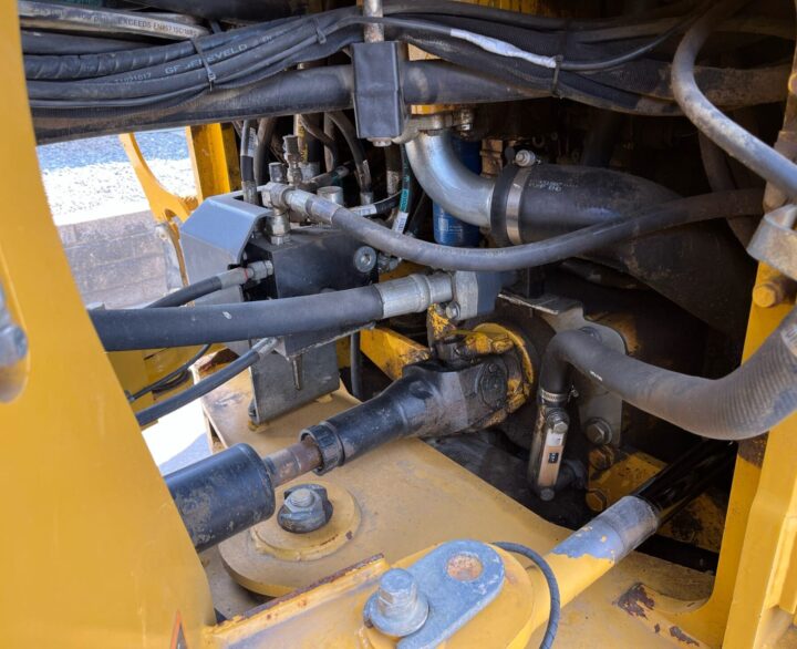 Bell L2106E - Used Wheel Loaders