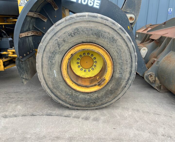 Bell L2106E - Used Wheel Loaders