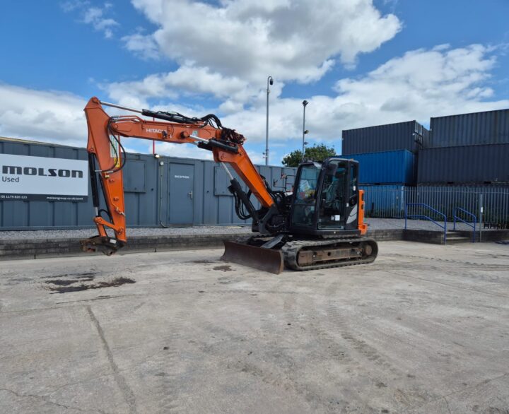 Hitachi ZX85USBR-6 2PB