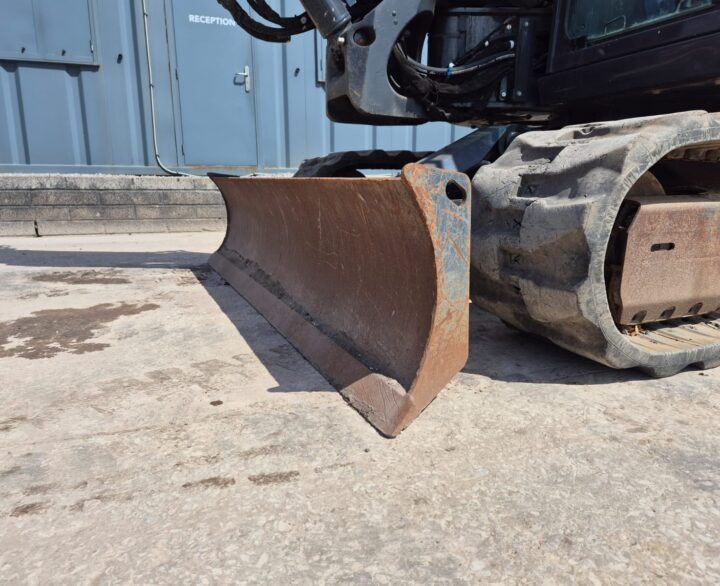 Hitachi ZX85USBR-6 2PB - Mini Excavators