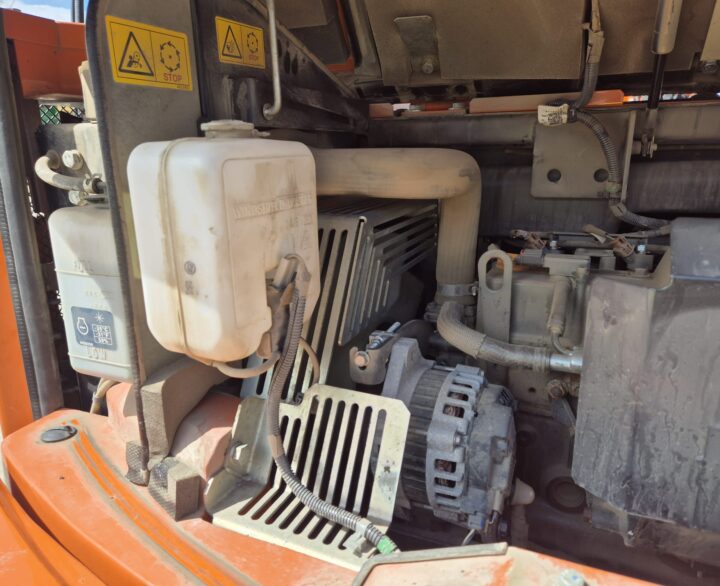 Hitachi ZX85USBR-6 2PB - Mini Excavators