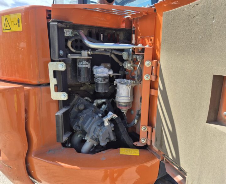 Hitachi ZX85USBR-6 2PB - Mini Excavators