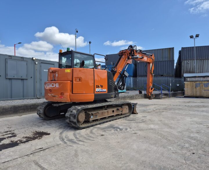 Hitachi ZX85USBR-6 2PB - Mini Excavators