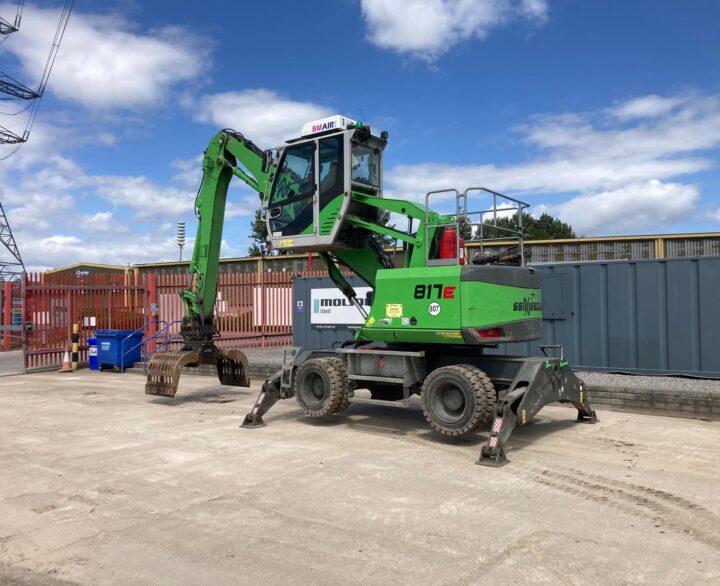 Sennebogen 817E - Material Handlers