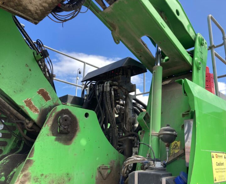 Sennebogen 817E - Material Handlers