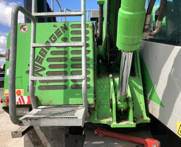 Sennebogen 817E - Material Handlers