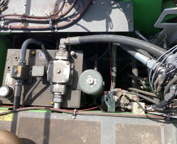 Sennebogen 817E - Material Handlers