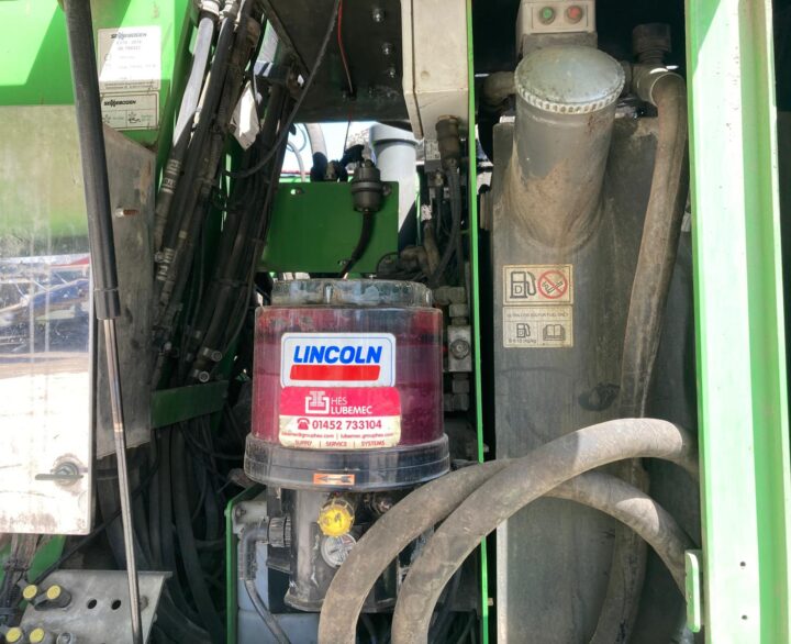 Sennebogen 817E - Material Handlers
