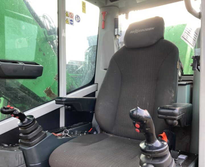 Sennebogen 817E - Material Handlers