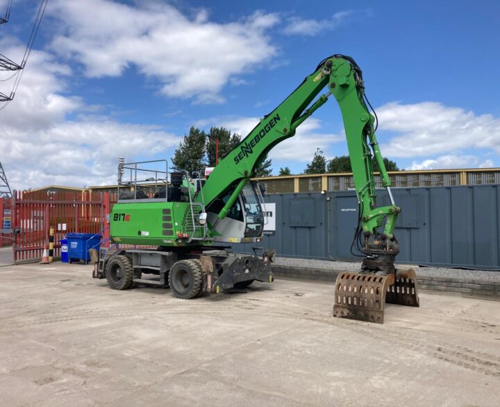 Sennebogen 817E - Material Handlers