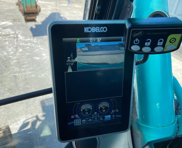 Kobelco SK210LC-11 - Crawler Excavators