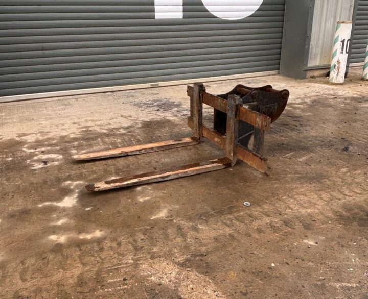 Titus Pallet Forks