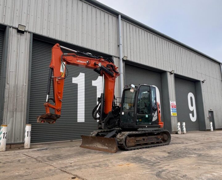 Hitachi ZX85USBR-6 2PB