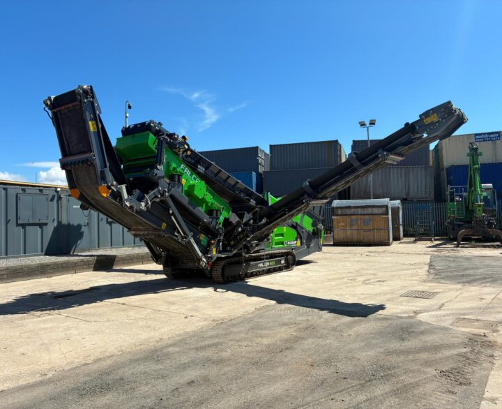 EvoQuip Falcon 820 Ex Demo - Used Screeners