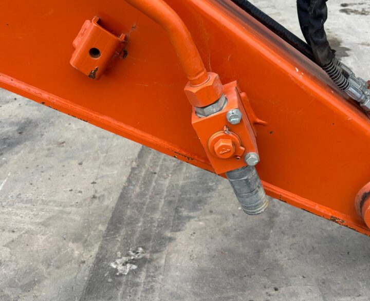 Hitachi ZX85USBR-6 2PB - Mini Excavators