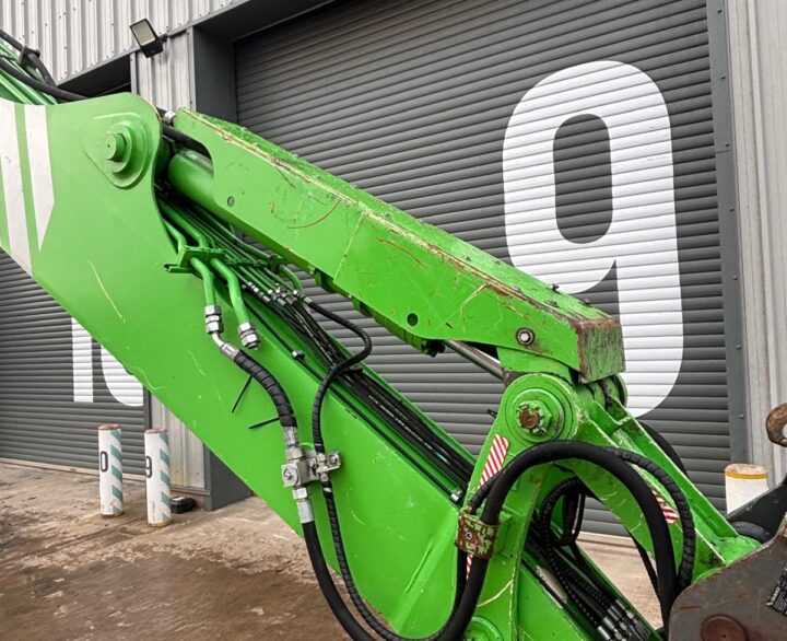 Sennebogen 830R - Crawler Excavators