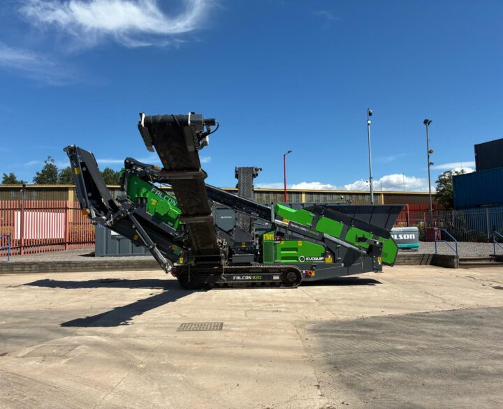 EvoQuip Falcon 820 Ex Demo - Used Screeners