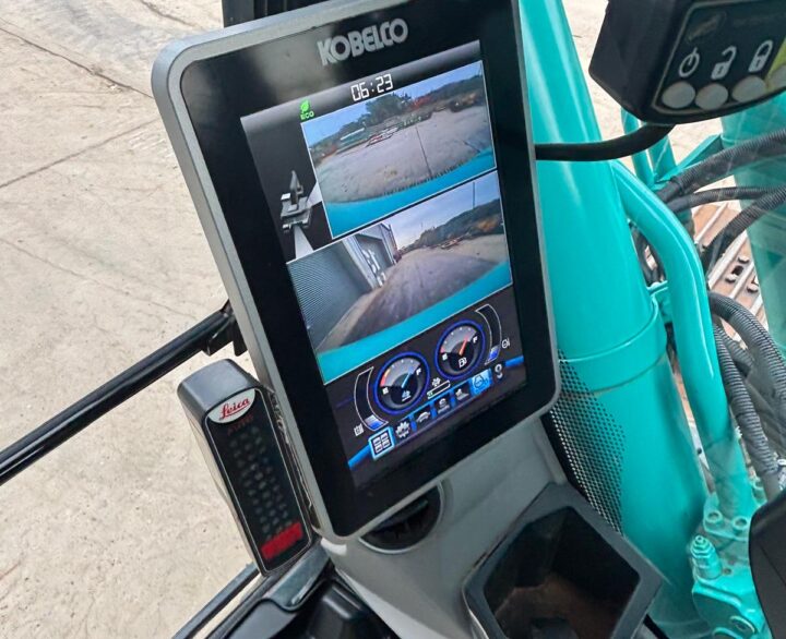 Kobelco SK210 LC-11 - Crawler Excavators