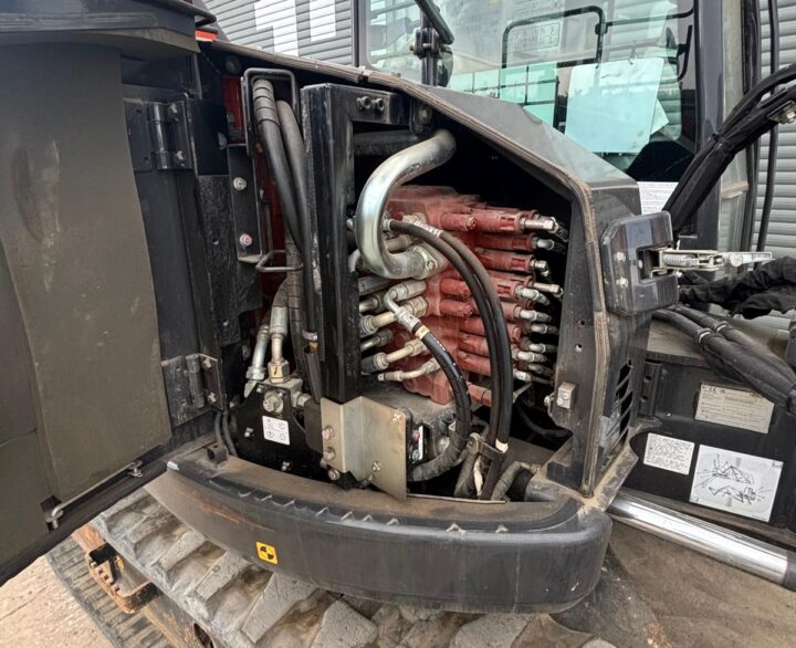 Hitachi ZX85USBR-6 2PB - Mini Excavators