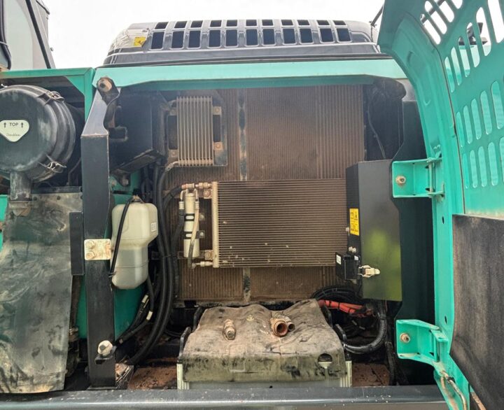 Kobelco SK210 LC-11 - Crawler Excavators