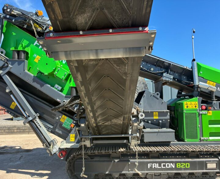 EvoQuip Falcon 820 Ex Demo - Used Screeners