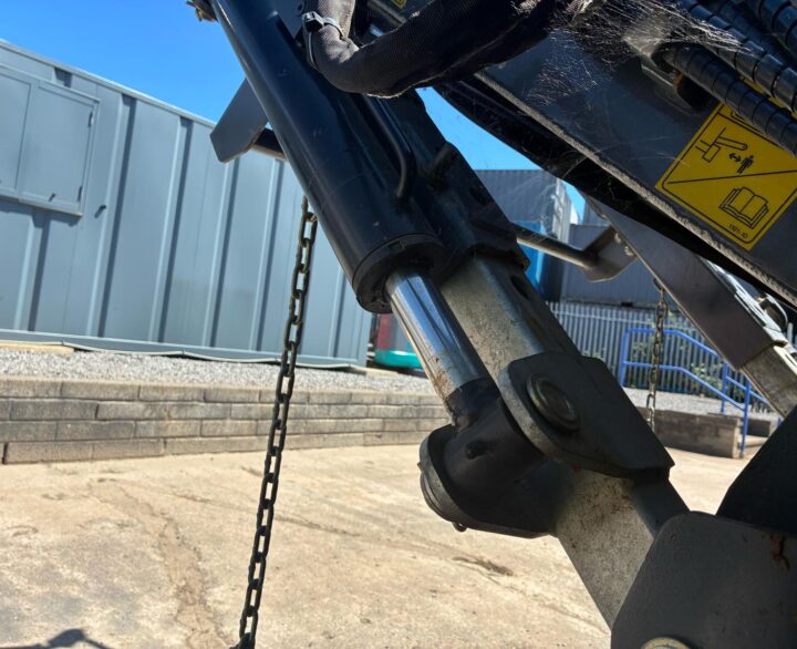 EvoQuip Falcon 820 Ex Demo - Used Screeners