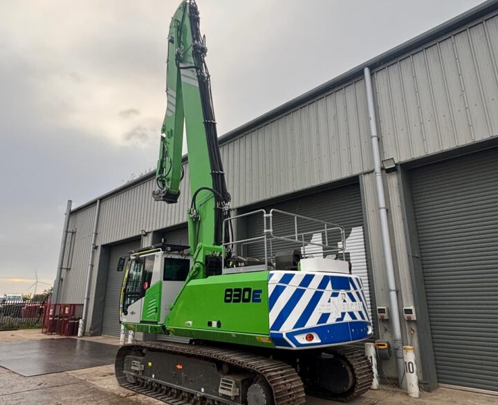 Sennebogen 830R - Crawler Excavators