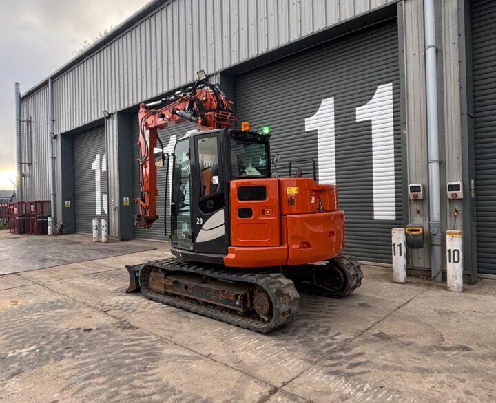 Hitachi ZX85USBR-6 2PB - Mini Excavators
