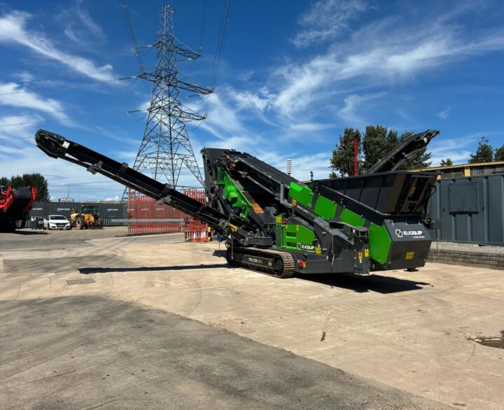 EvoQuip Falcon 820 Ex Demo - Used Screeners