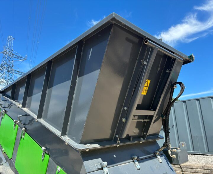 EvoQuip Falcon 820 Ex Demo - Used Screeners