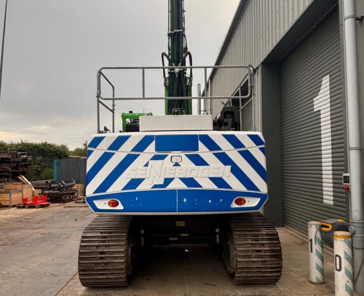 Sennebogen 830R - Crawler Excavators
