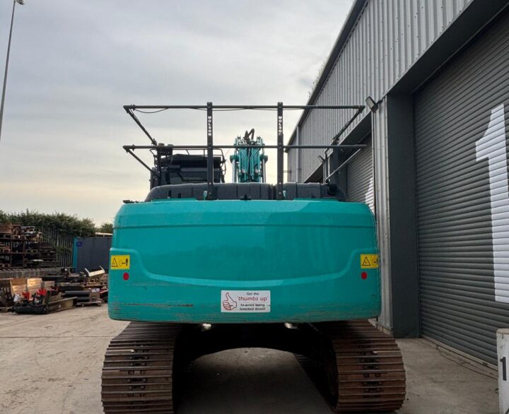 Kobelco SK210 LC-11 - Crawler Excavators