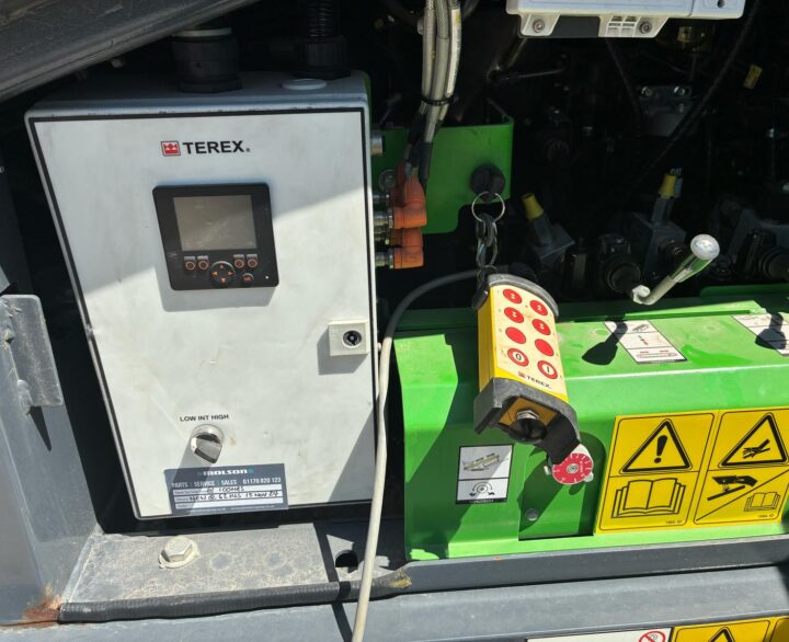 EvoQuip Falcon 820 Ex Demo - Used Screeners