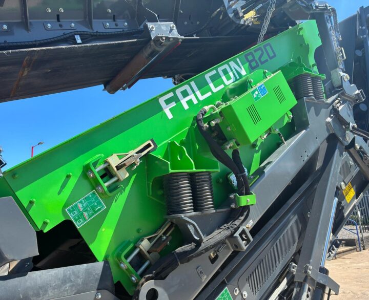 EvoQuip Falcon 820 Ex Demo - Used Screeners