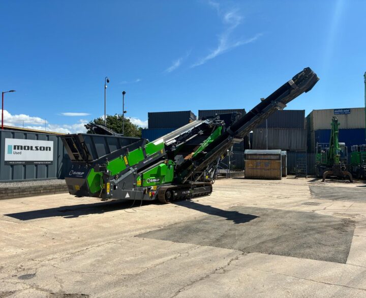 EvoQuip Falcon 820 Ex Demo - Used Screeners
