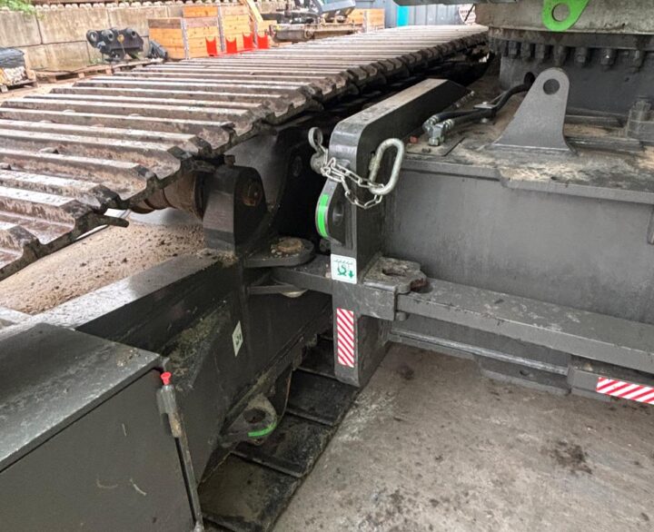 Sennebogen 830R - Crawler Excavators