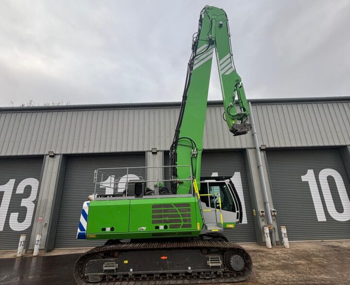Sennebogen 830R - Crawler Excavators