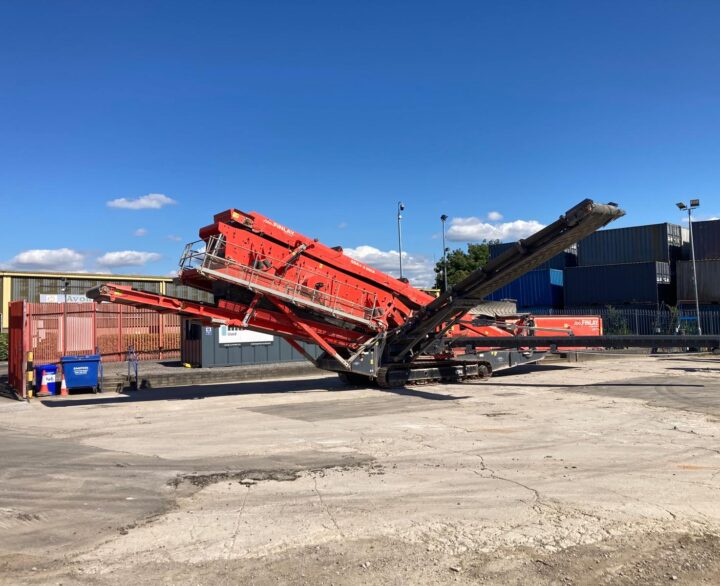 Finlay 694+ 3 Deck - Used Screeners