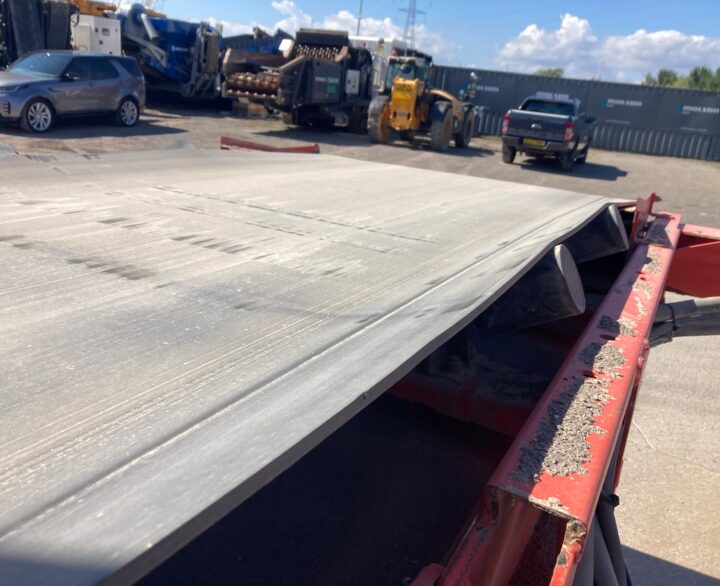 Finlay 694+ 3 Deck - Used Screeners