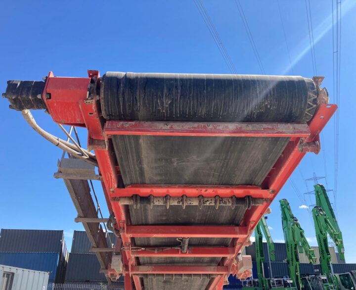 Finlay 694+ 3 Deck - Used Screeners